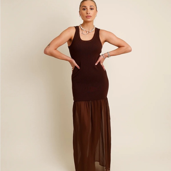 Brown Sleeveless Maxi Dress - Picture 2 of 5
